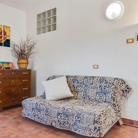 Scenic Holiday In With Pool * Γκούμπιο